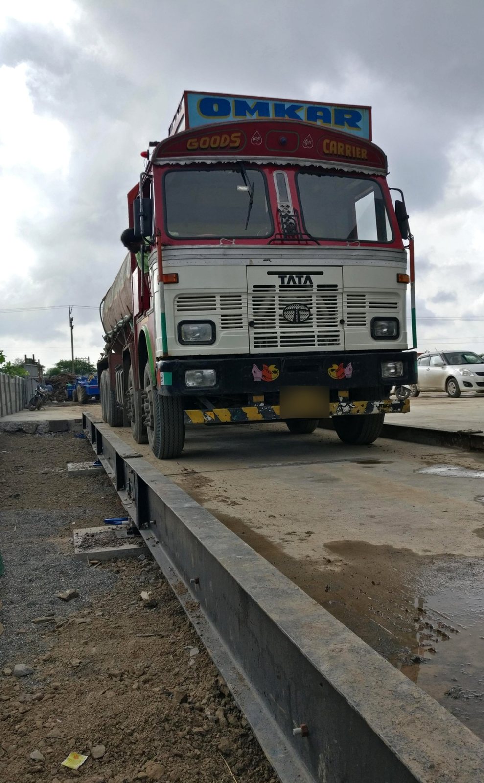 How to choose weighbridge capacity and size